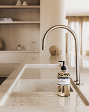 Afbeelding in Gallery-weergave laden, Hand soap No.10 Rock Roses 500ml