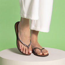 Afbeelding in Gallery-weergave laden, Havaianas slim point | dark brown