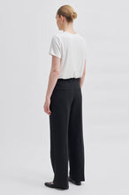 Afbeelding in Gallery-weergave laden, EVIE classic trousers zwart