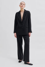 Afbeelding in Gallery-weergave laden, EVIE classic trousers zwart