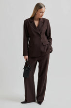 Afbeelding in Gallery-weergave laden, FIQUE Fitted Blazer