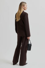 Afbeelding in Gallery-weergave laden, FIQUE Fitted Blazer