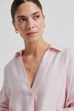 Afbeelding in Gallery-weergave laden, TIMELINE blouse