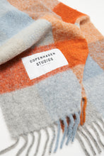 Afbeelding in Gallery-weergave laden, CPH SHAWL 2