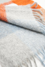 Afbeelding in Gallery-weergave laden, CPH SHAWL 2