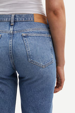 Afbeelding in Gallery-weergave laden, SUSAN jeans 15060