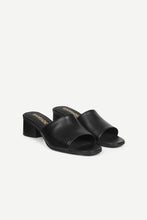 Afbeelding in Gallery-weergave laden, SAEMMA sandal 15119