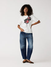Afbeelding in Gallery-weergave laden, MILA t-shirt