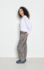 Afbeelding in Gallery-weergave laden, DANTOWN sweater