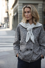 Afbeelding in Gallery-weergave laden, CAULIEZ Jacquard animal blazer