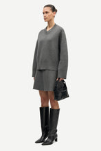 Afbeelding in Gallery-weergave laden, SALULA V-NECK 15825