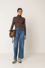 Afbeelding in Gallery-weergave laden, FITTED RIBBED top