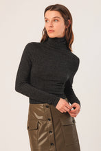 Afbeelding in Gallery-weergave laden, FITTED RIBBED top