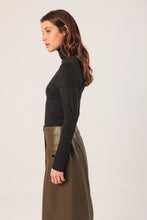 Afbeelding in Gallery-weergave laden, FITTED RIBBED top