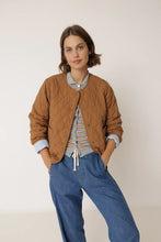 Afbeelding in Gallery-weergave laden, REVERSIBLE QUILTED COAT - abrigo