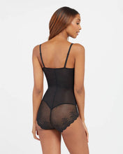 Afbeelding in Gallery-weergave laden, Spotlight on Lace - Bodysuit