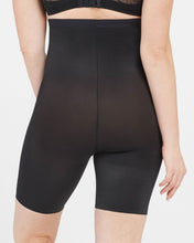 Afbeelding in Gallery-weergave laden, Thinstincts 2.0 High-Waisted Mid-Thigh Short
