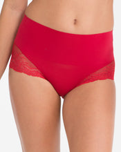 Afbeelding in Gallery-weergave laden, Undie-Tectable Lace Hi-Hipster red