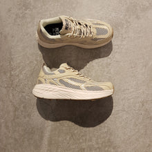 Afbeelding in Gallery-weergave laden, THE RE RUN MAX sneakers | creme
