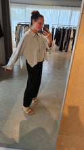 Afbeelding in Gallery-weergave laden, OSHIA blouse

