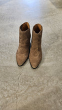 Afbeelding in Gallery-weergave laden, SONIA METAL basket suede boots
