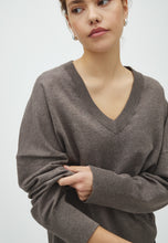 Afbeelding in Gallery-weergave laden, GILLIAN trui
