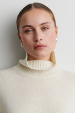 Afbeelding in Gallery-weergave laden, ALPHA knit t-neck
