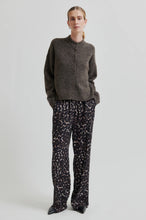 Afbeelding in Gallery-weergave laden, MENTA KNIT CARDIGAN
