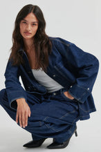 Afbeelding in Gallery-weergave laden, COLUMBO denim jacket
