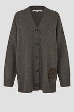 Afbeelding in Gallery-weergave laden, ALPHA KNIT monogram cardigan
