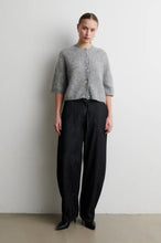 Afbeelding in Gallery-weergave laden, DERA denim cargo trousers
