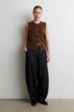 Afbeelding in Gallery-weergave laden, BROOK knit button vest
