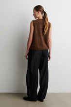 Afbeelding in Gallery-weergave laden, BROOK knit button vest
