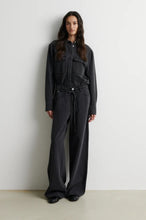 Afbeelding in Gallery-weergave laden, IRVANA denim shirt
