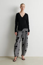 Afbeelding in Gallery-weergave laden, STINA knit wrap V-neck
