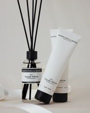 Afbeelding in Gallery-weergave laden, Bathroom Essentials No.07 Voyage Vétiver
