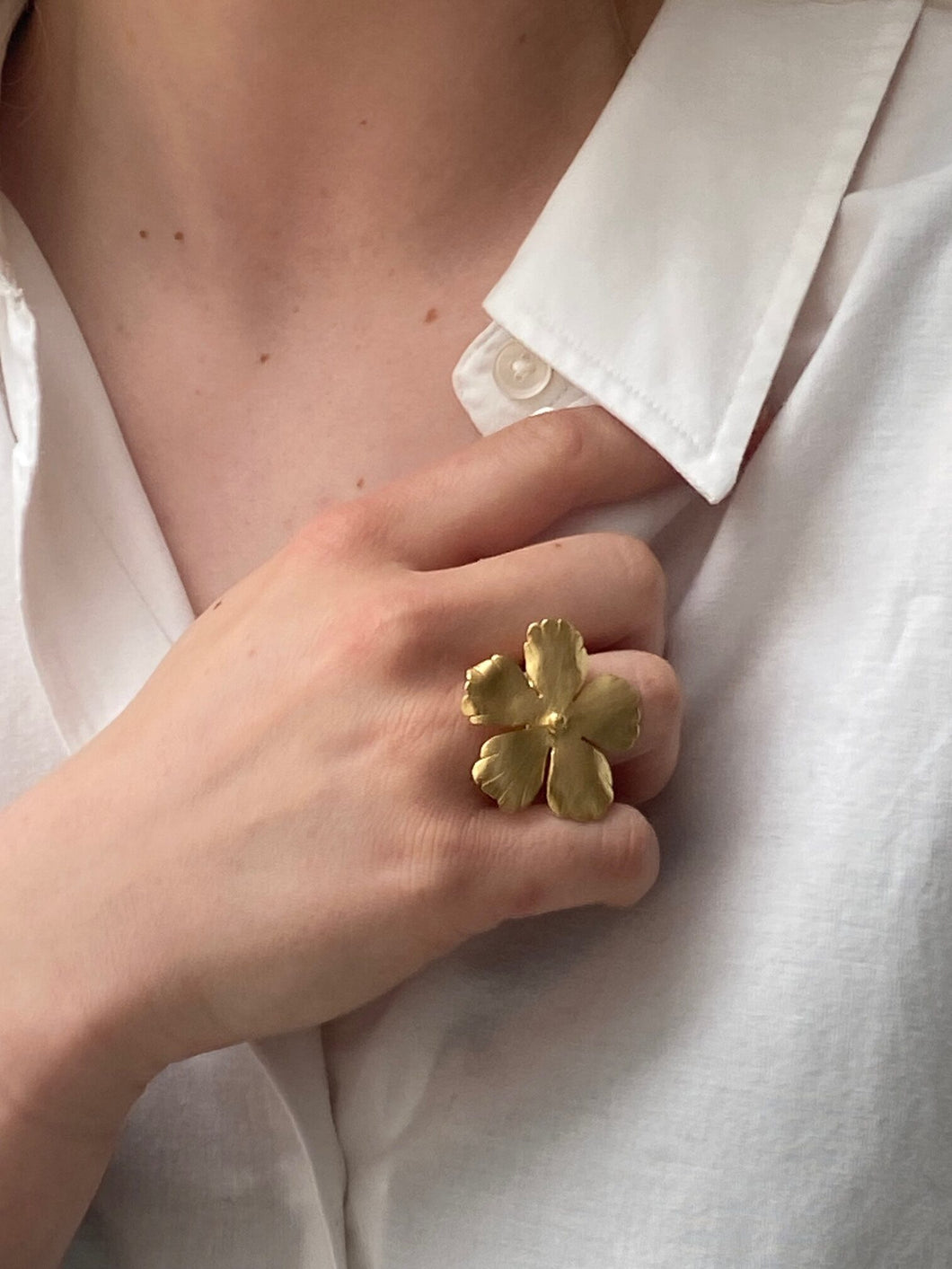FLOWER ring