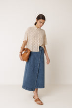Afbeelding in Gallery-weergave laden, OVERSIZE BLOCK-PRINT SHIRT
