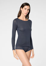 Afbeelding in Gallery-weergave laden, Perfect Line cashmere - T-Shirt Long Sleeve | metal 2

