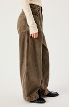 Afbeelding in Gallery-weergave laden, OSHOW jeans

