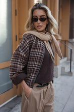 Afbeelding in Gallery-weergave laden, CIDORE Woolen check bomber jacket brown check
