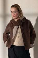 Afbeelding in Gallery-weergave laden, CIBEAU reversible woolen silk overshirt
