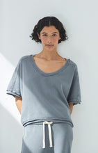 Afbeelding in Gallery-weergave laden, VIBTOWN top
