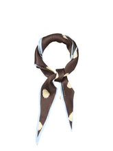 Afbeelding in Gallery-weergave laden, DOTIA diamond scarf
