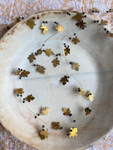 Afbeelding in Gallery-weergave laden, Garland oak black berries
