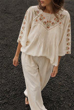 Afbeelding in Gallery-weergave laden, EMBROIDED YOKE blouse
