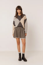 Afbeelding in Gallery-weergave laden, ALPACA MAXI-DIAMOND INTARSIA trui
