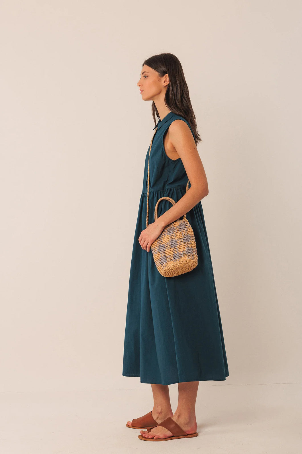 RAFFIA BUCKET BAG