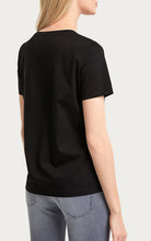Afbeelding in Gallery-weergave laden, ANISIA t-shirt
