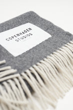 Afbeelding in Gallery-weergave laden, CPH SHAWL 1 wool mix grey
